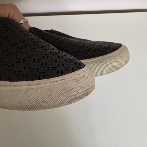 Tory Burch Lennon Navy Blue Perforated Leather Slip On Sneakers Size 10 - Picture 8 of 12